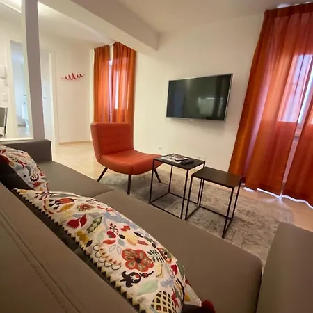 San Carlo Luxury لوغانو